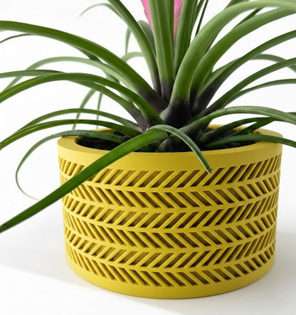 Quen Pflanztopf – Zeitloser 3D-Pflanztopf mit markanter Chevron-Struktur