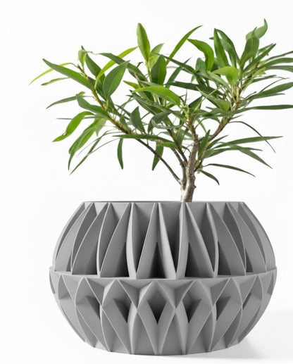 Der Oku – 3D-Pflanztopf mit präziser Facettenstruktur