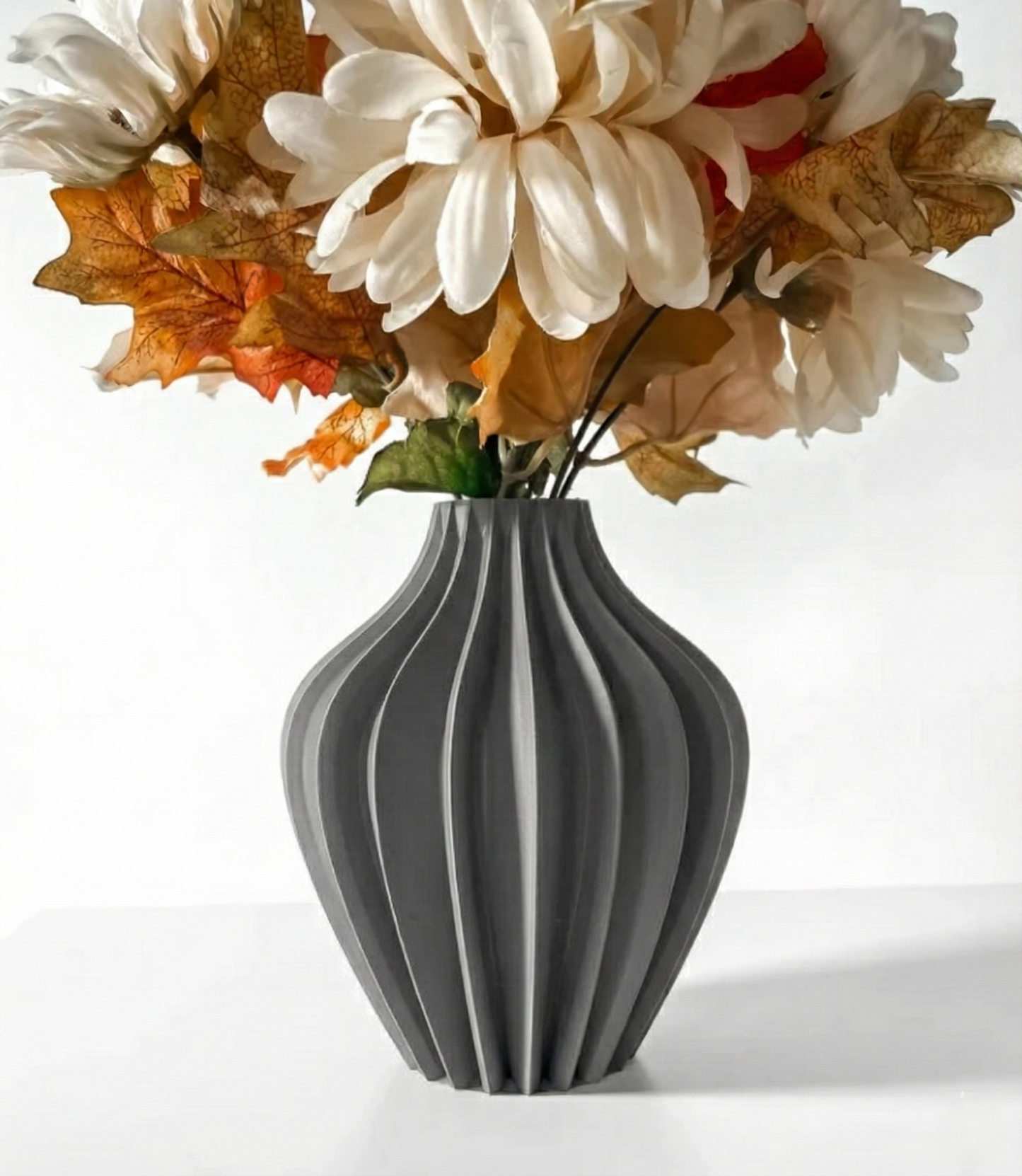Vase „Darin-Vase“ – Eleganz in Bewegung