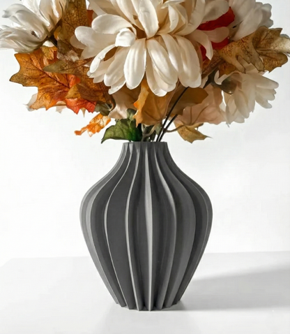 Vase „Darin-Vase“ – Eleganz in Bewegung
