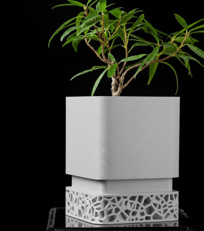 Vori Square Planter – Kantiger Minimalismus trifft 3D-Kunst