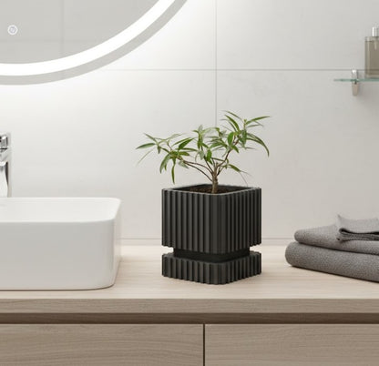 Gestreifter – Der kantige 3D-Pflanztopf mit Charakter