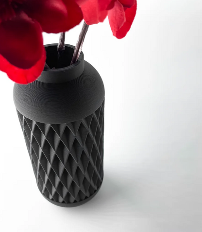 Vase „Hesil“ – Design in Bewegung