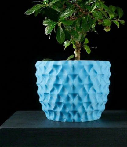 Tri-Wave Pflanztopf – Organische Wellen im futuristischen 3D-Look