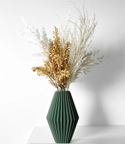 Vase „Hivara“ – Geometrische Eleganz in ihrer klarsten Form