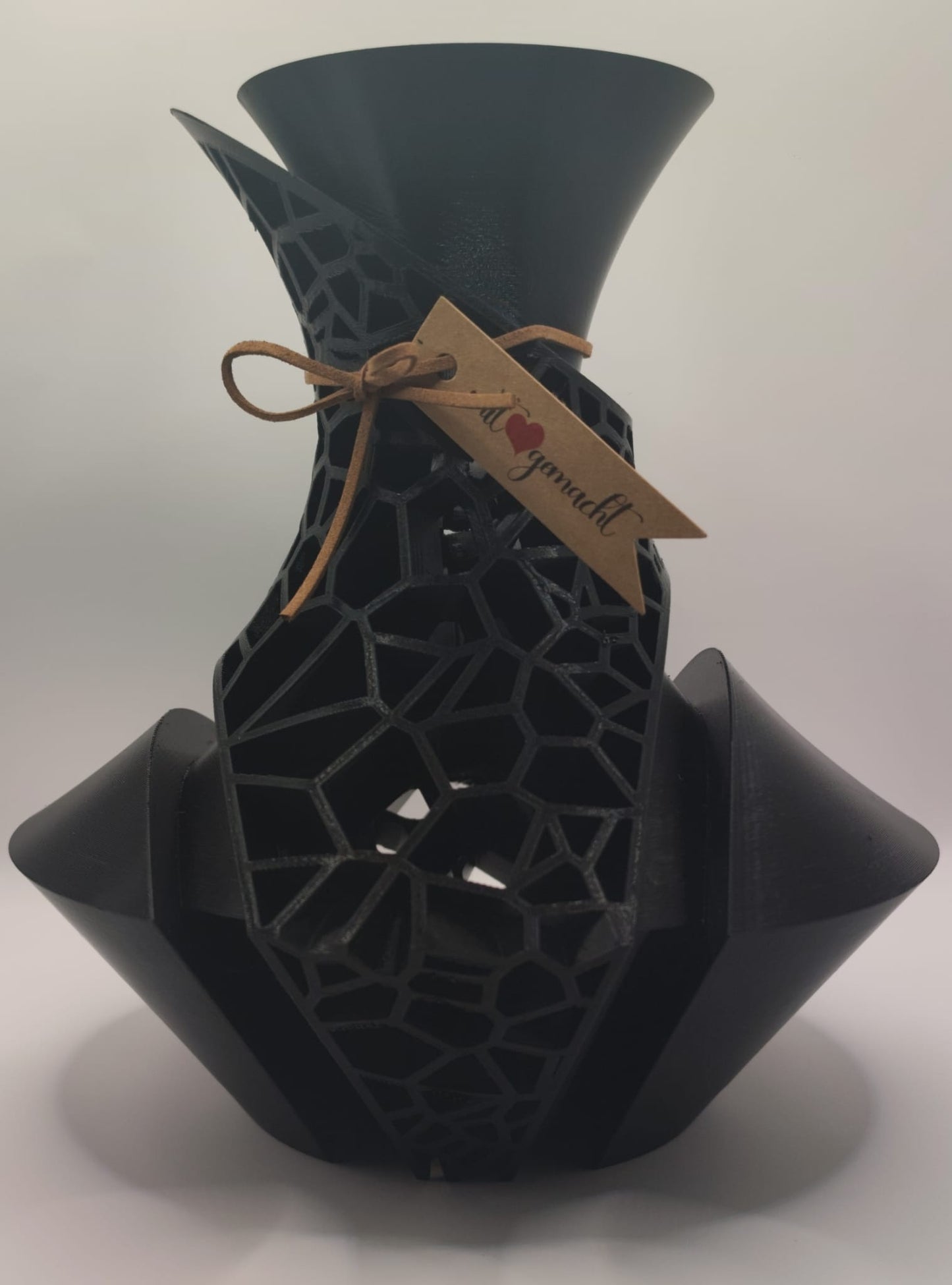 Vase „Vori-Vase“ – Futuristische Kunst in vollendeter Form