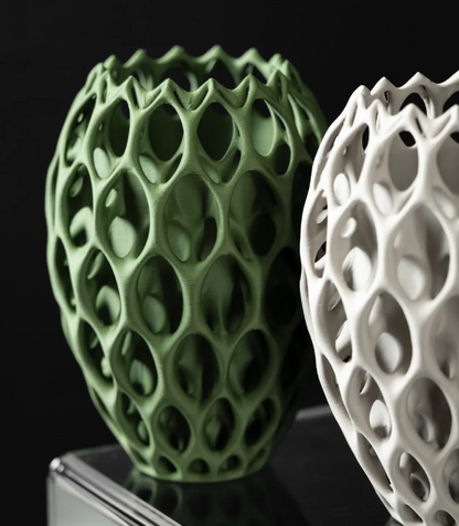 Vase "Invader Flower Vase 2" – Eleganz trifft auf futuristische Form