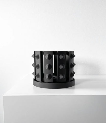 Irvox Pflanztopf – Unkonventioneller 3D-Orchideentopf mit markanter Noppenstruktur und Abtropfschale