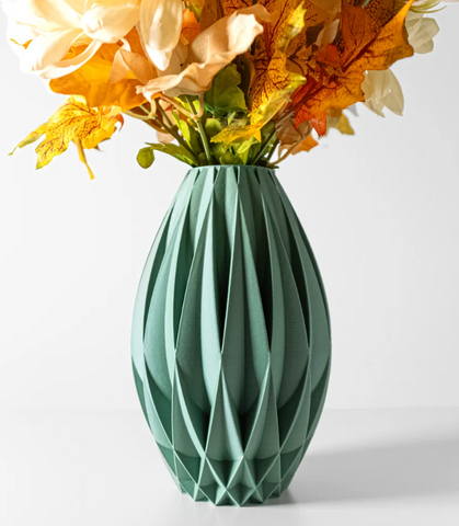 Vase „Kivra-Vase“ – Eleganz in dynamischer Symmetrie