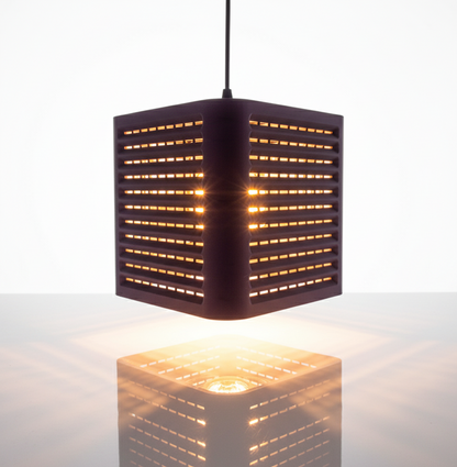 "Coro" – 3D-gedruckte Designleuchte mit klarer Linienführung und moderner Struktur