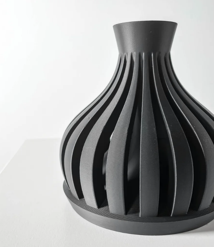 Vase „Luni-Short-Vase“ – Kompakt, rund und markant