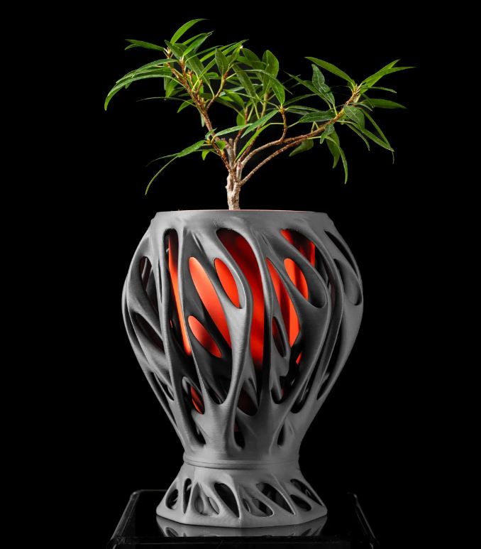 Mantis – Der organisch-geformte 3D Pflanztopf mit futurativem Look
