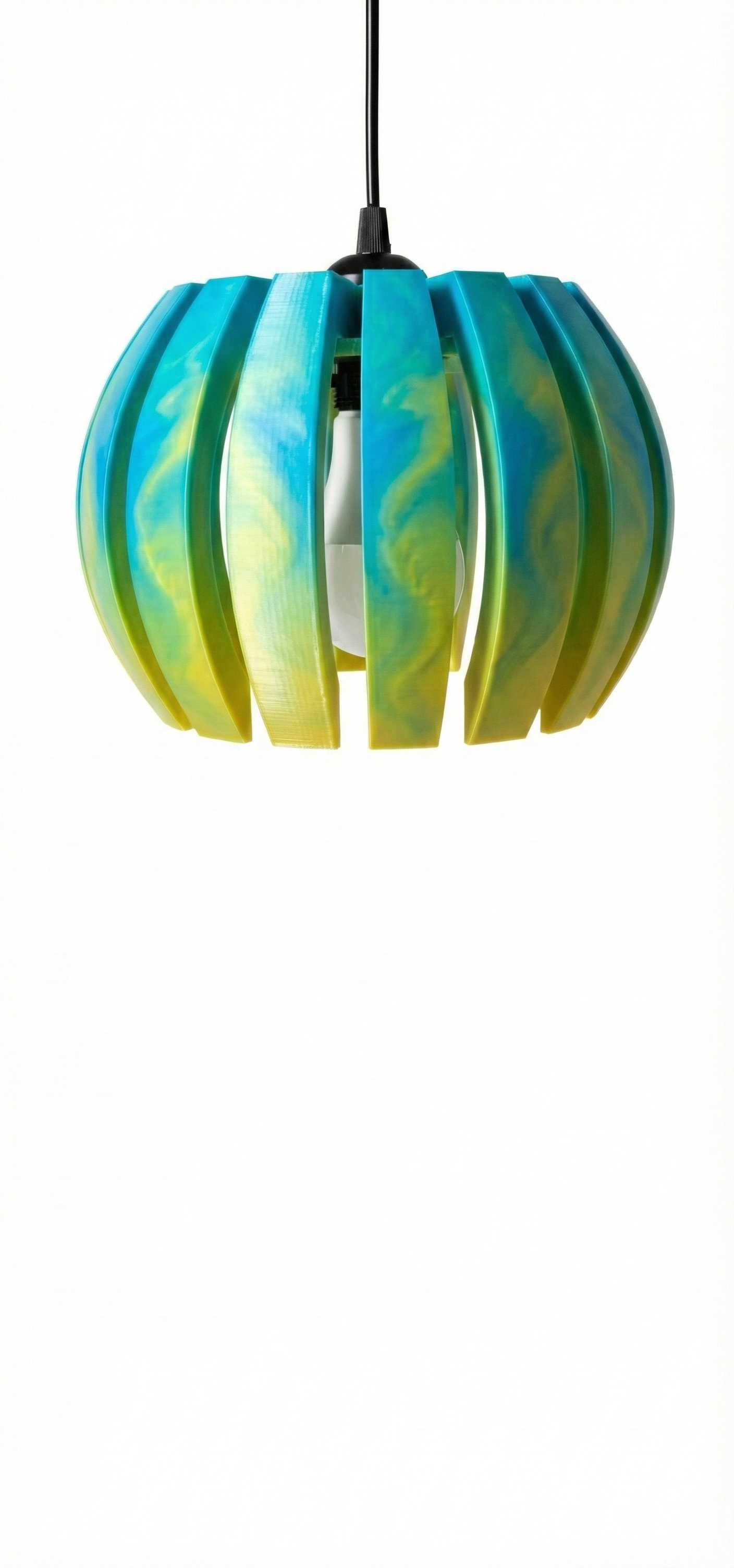 "Oromi" Pendelleuchte – Natürliches Design trifft moderne Form