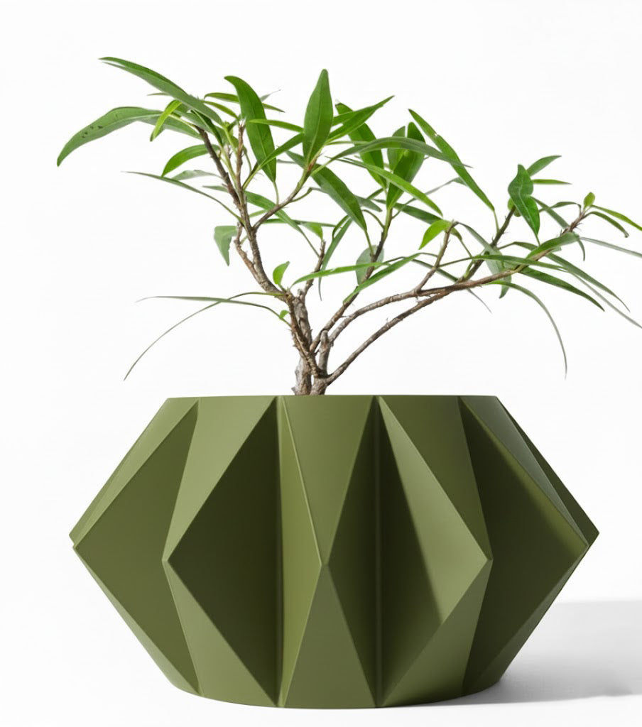 Der Koni – Geometrischer 3D-Pflanztopf mit markanter Facettenstruktur