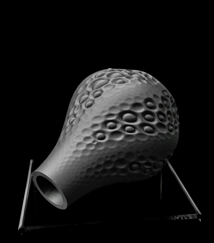 Vase „Pearl Flower Vase" – Eleganz in Struktur