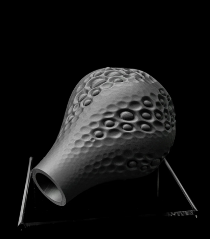 Vase „Pearl Flower Vase" – Eleganz in Struktur