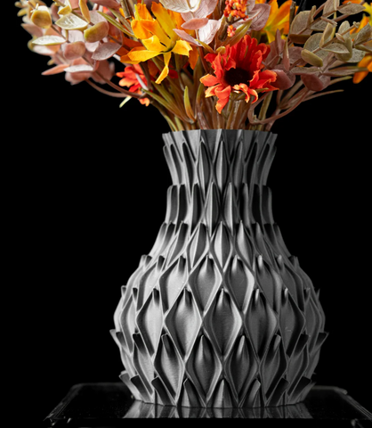Vase „Petal Flower Vase“ – Ein Hauch von Blütenpoesie