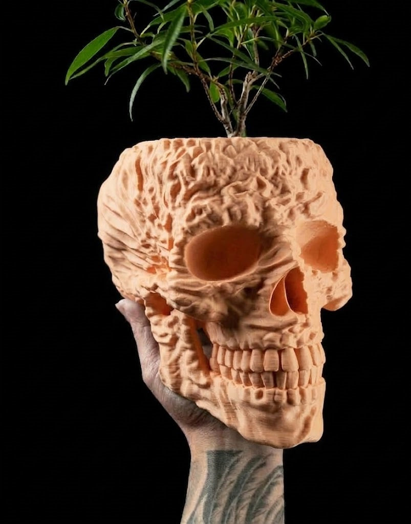Totenkopf Pflanztopf – Makaber schön in 3D