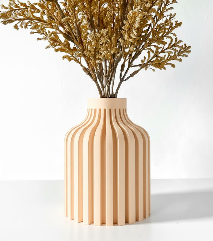 Vase „Alik“ – Klare Linien, sanfte Silhouette