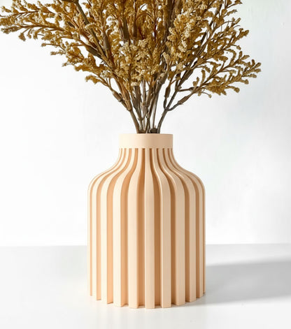 Vase „Alik“ – Klare Linien, sanfte Silhouette