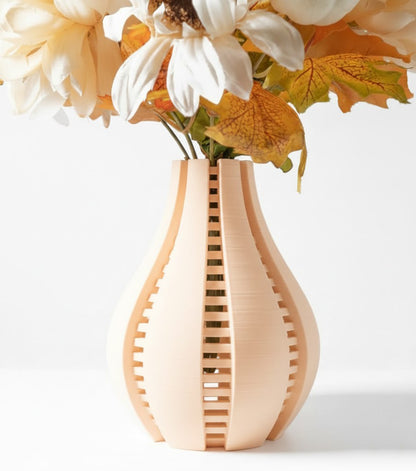 Vase „Arik Vase“ – Ausdrucksvolle Eleganz in moderner Form