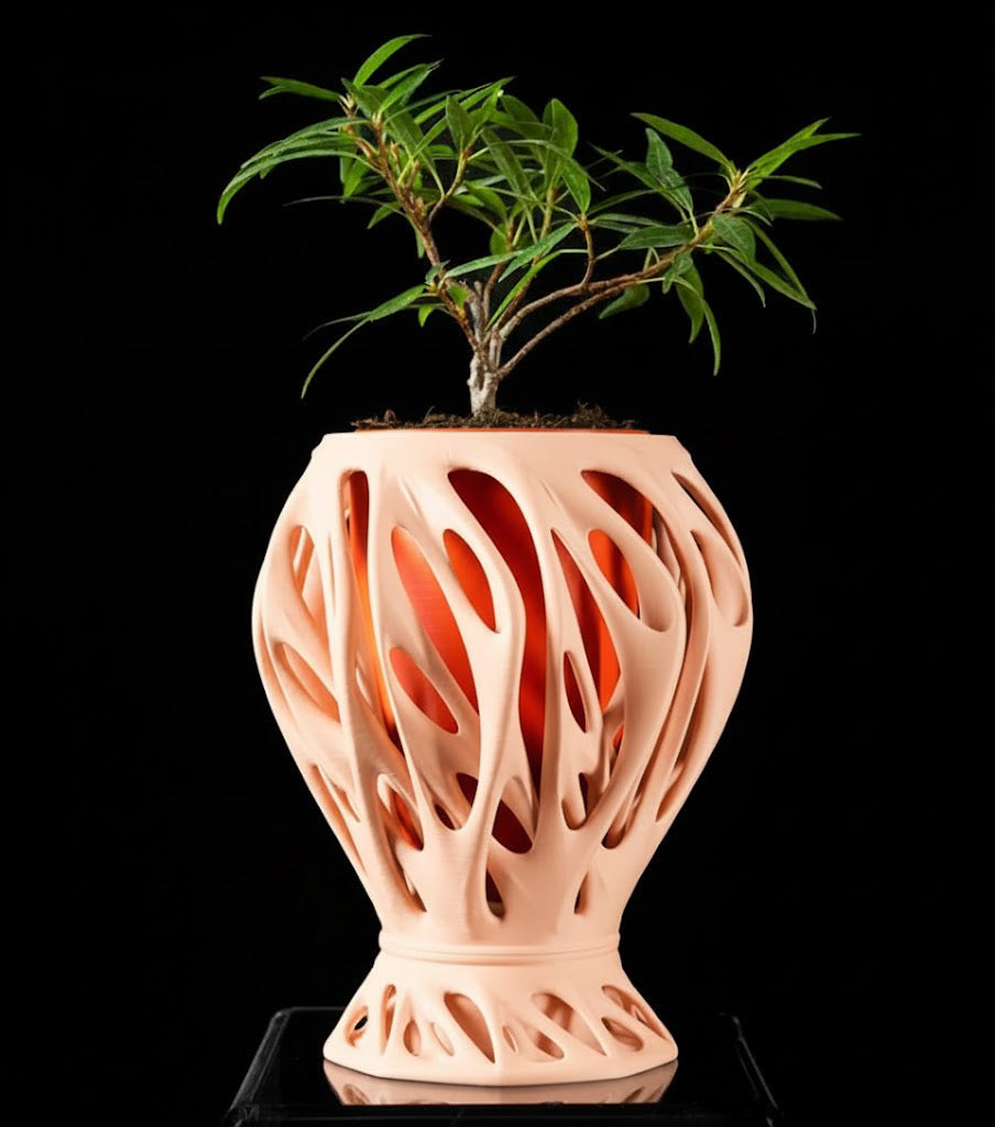 Mantis – Der organisch-geformte 3D Pflanztopf mit futurativem Look