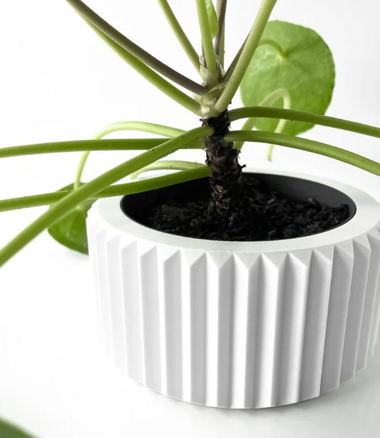 Rilas Pflanztopf – Eleganter 3D-Pflanztopf mit klarer Linienstruktur