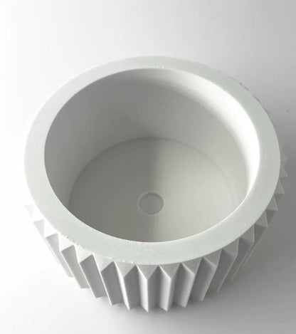 Rilas Pflanztopf – Eleganter 3D-Pflanztopf mit klarer Linienstruktur