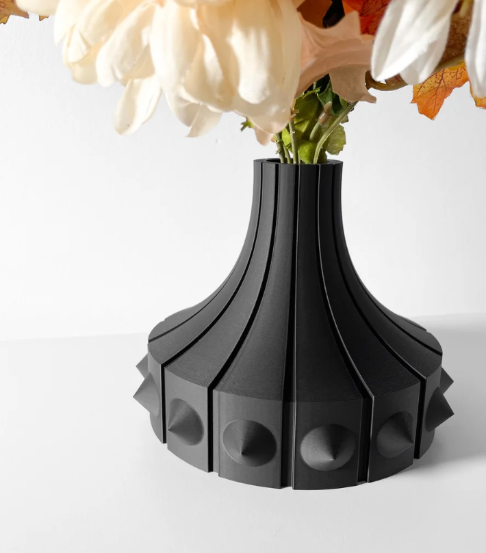 Vase „Rinsu-Kurzvase“ – Charakterstarkes Design mit Kanten
