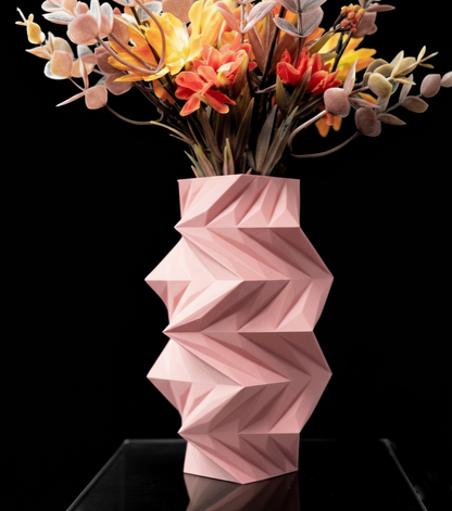 Vase „Twis Flower Vase" – Skulpturale Bewegung