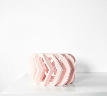 Garni Pflanztopf – Dynamischer 3D-Orchideentopf mit markanter Chevron-Struktur und Belüftungssystem
