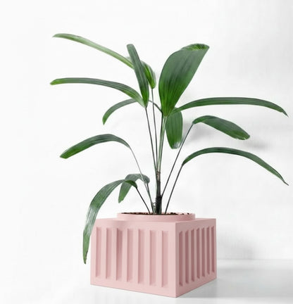 Larix Pflanztopf – Architektonisches Statement mit Kante