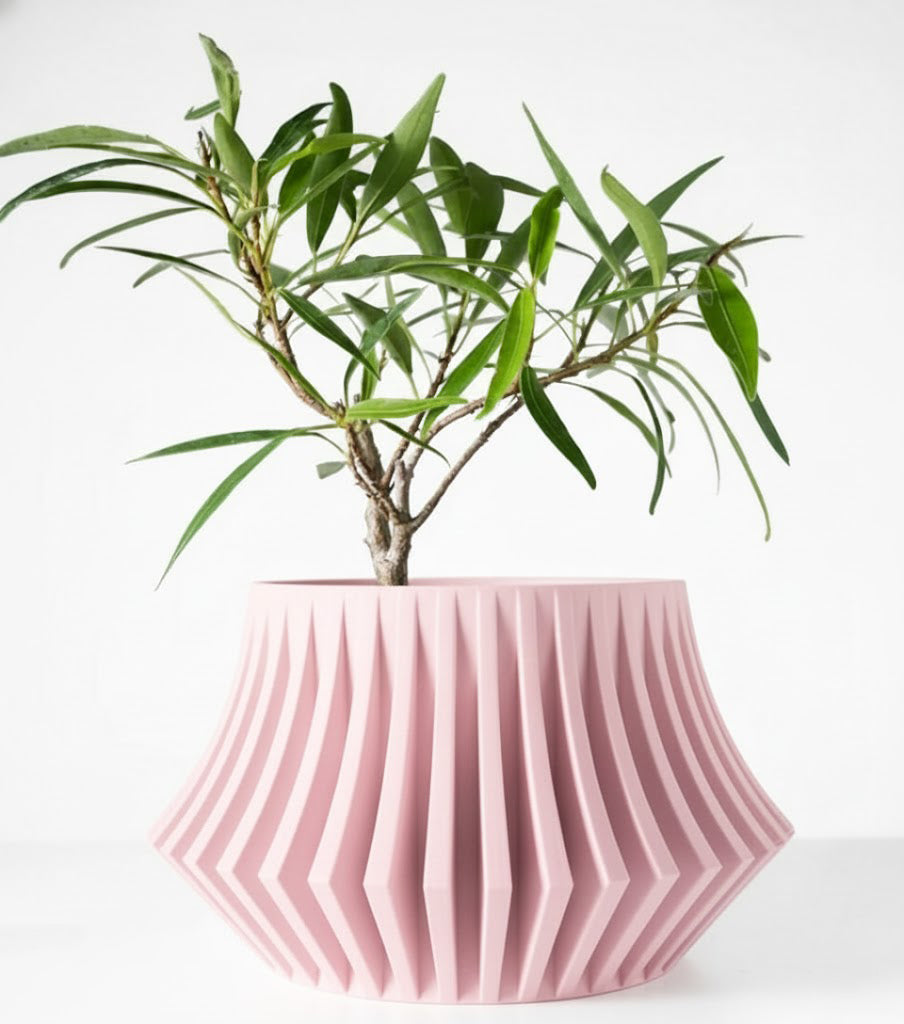 Der Jasen – Facettenreicher 3D-Pflanztopf mit architektonischem Fächerlook