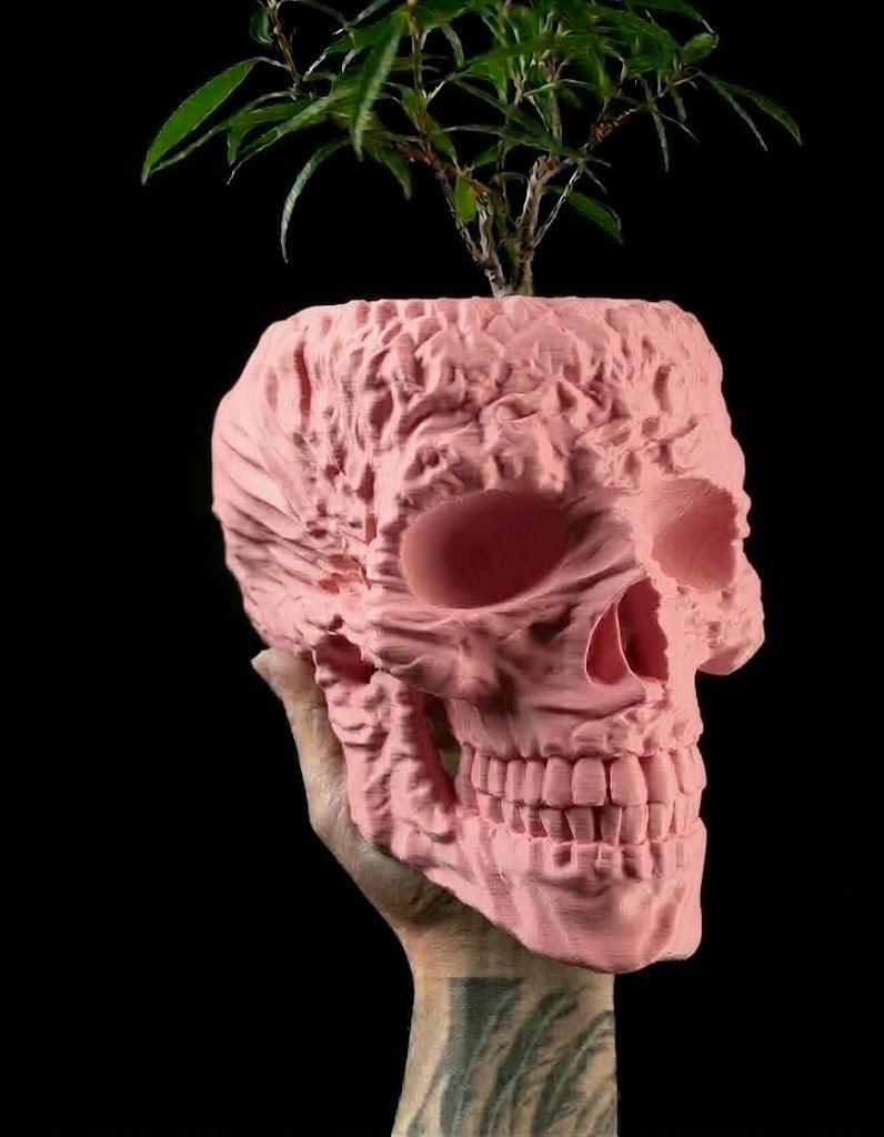 Totenkopf Pflanztopf – Makaber schön in 3D