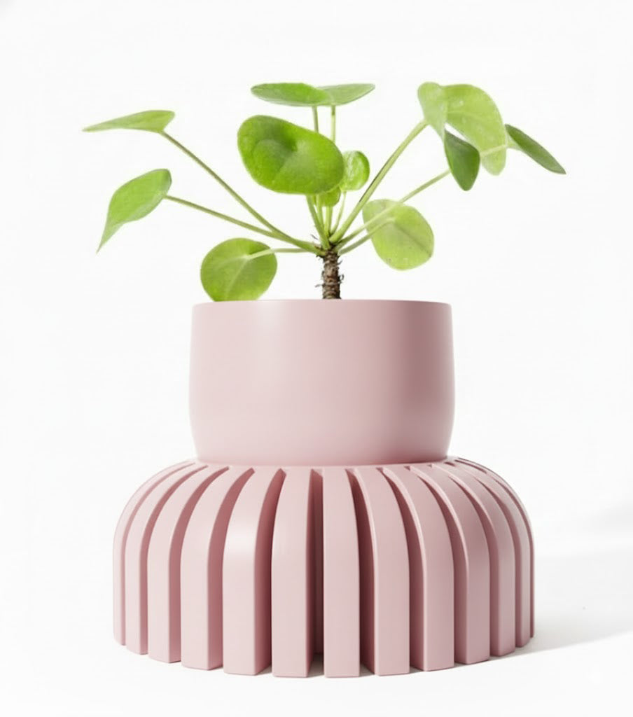 Der Karis – Skulpturaler 3D-Pflanztopf mit modernem Rippendesign
