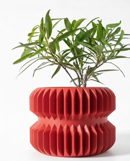 Der Pilas – 3D-Pflanztopf mit markantem Stufenprofil