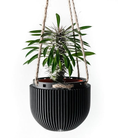 Der Jani – Skulpturaler 3D-Hängepflanztopf für schwebende Urban-Jungle-Looks