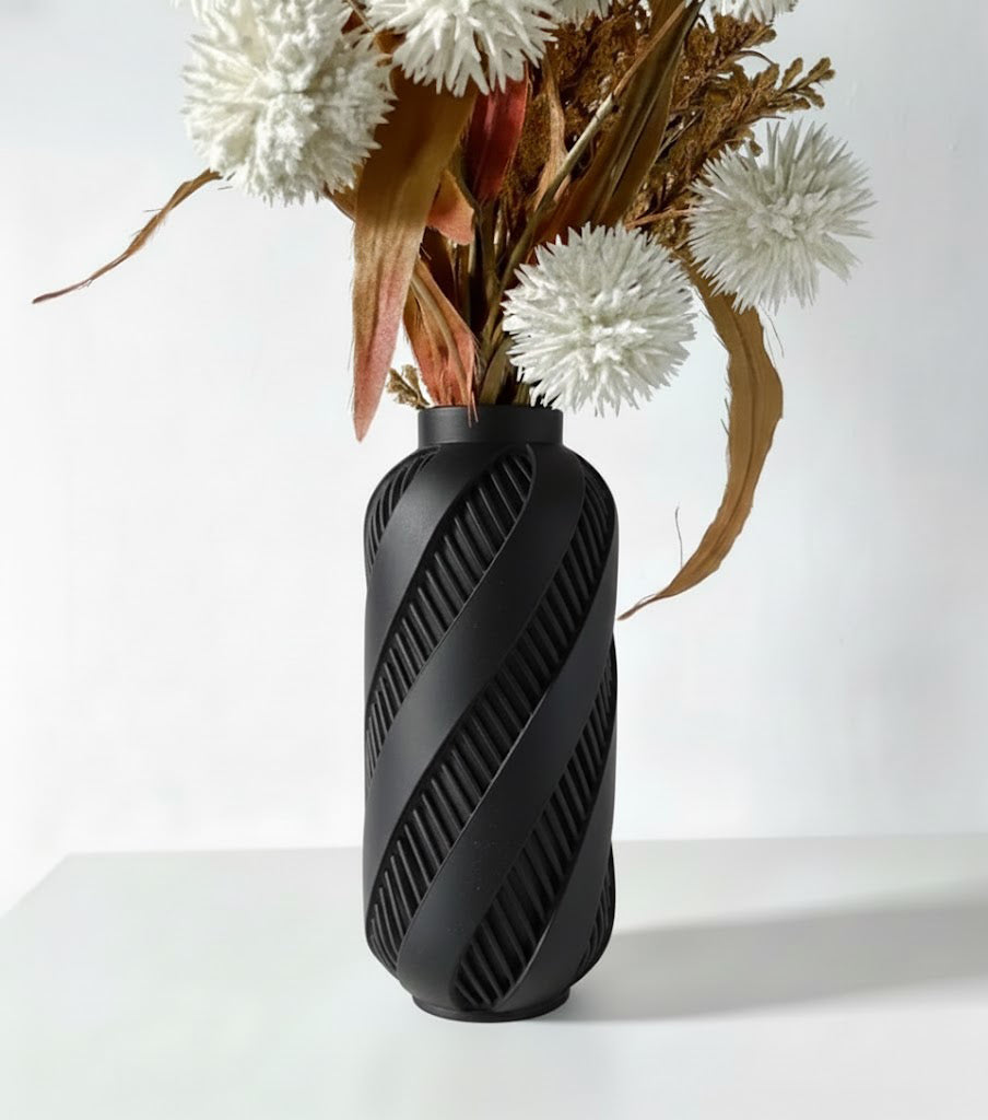 Vase „Alin“ – Dynamik trifft Präzision