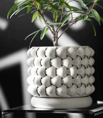 Tri-Weave Pflanztopf – 3D-Struktur trifft geometrische Raffinesse