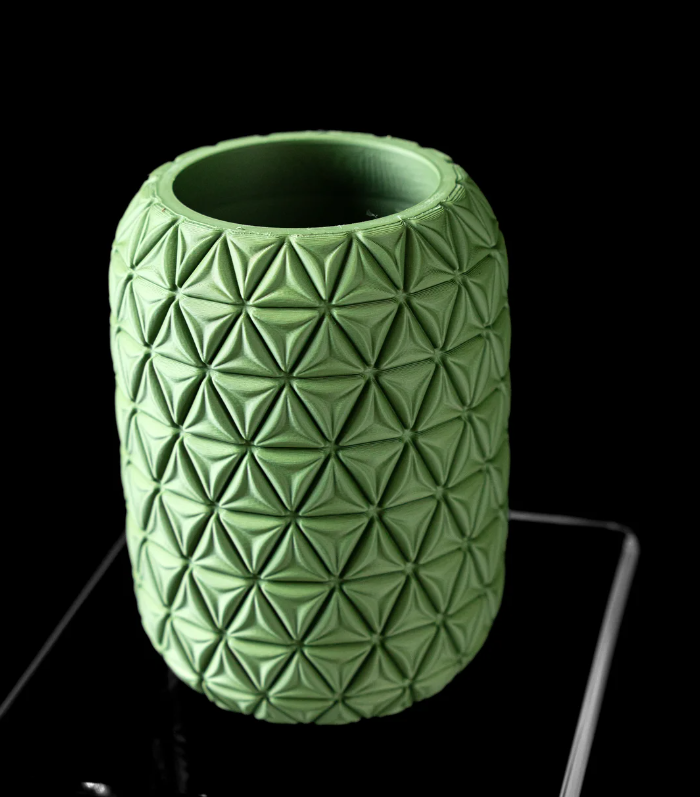 Vase „Trivo Flower Vase“ – Geometrische Eleganz für Ihr Zuhause