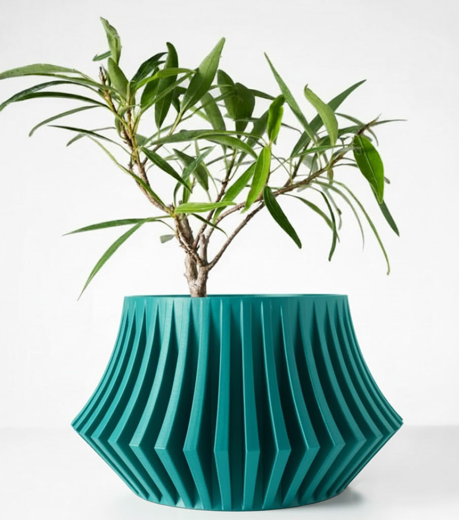 Der Jasen – Facettenreicher 3D-Pflanztopf mit architektonischem Fächerlook