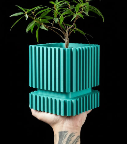 Gestreifter – Der kantige 3D-Pflanztopf mit Charakter