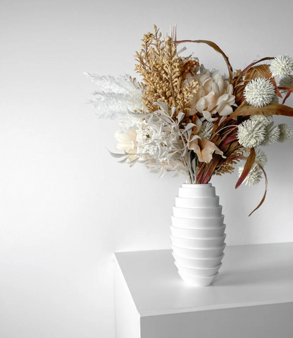 Vase „Ulyx“ – Minimalismus mit rhythmischer Eleganz