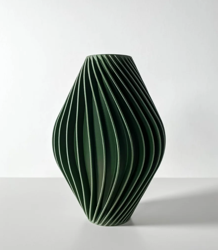 Vase „Vati-Vase“ – Organische Bewegung in skulpturalem Design