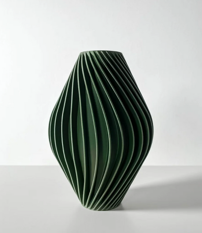 Vase „Vati-Vase“ – Organische Bewegung in skulpturalem Design