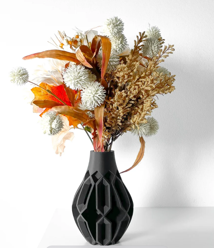Vase „Vesperi“ – Kunstvolle Tiefe in moderner Form