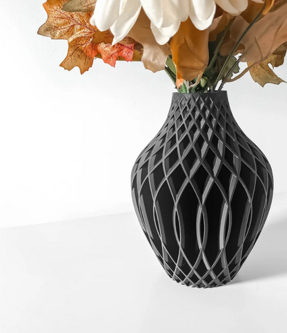Vase „Vika-Vase“ – Eleganz trifft auf Geometrie