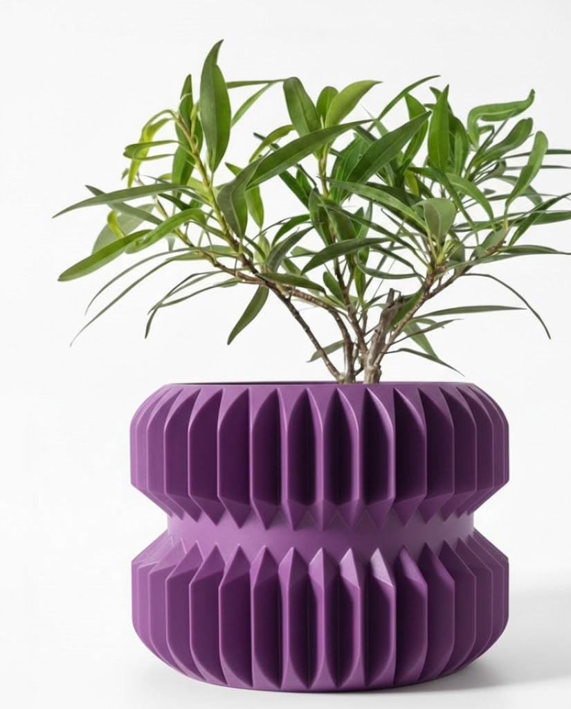 Der Pilas – 3D-Pflanztopf mit markantem Stufenprofil