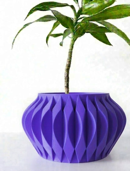 Sevi Pflanztopf – Dreidimensionale Eleganz in floraler Form