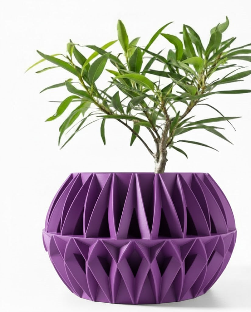 Der Oku – 3D-Pflanztopf mit präziser Facettenstruktur